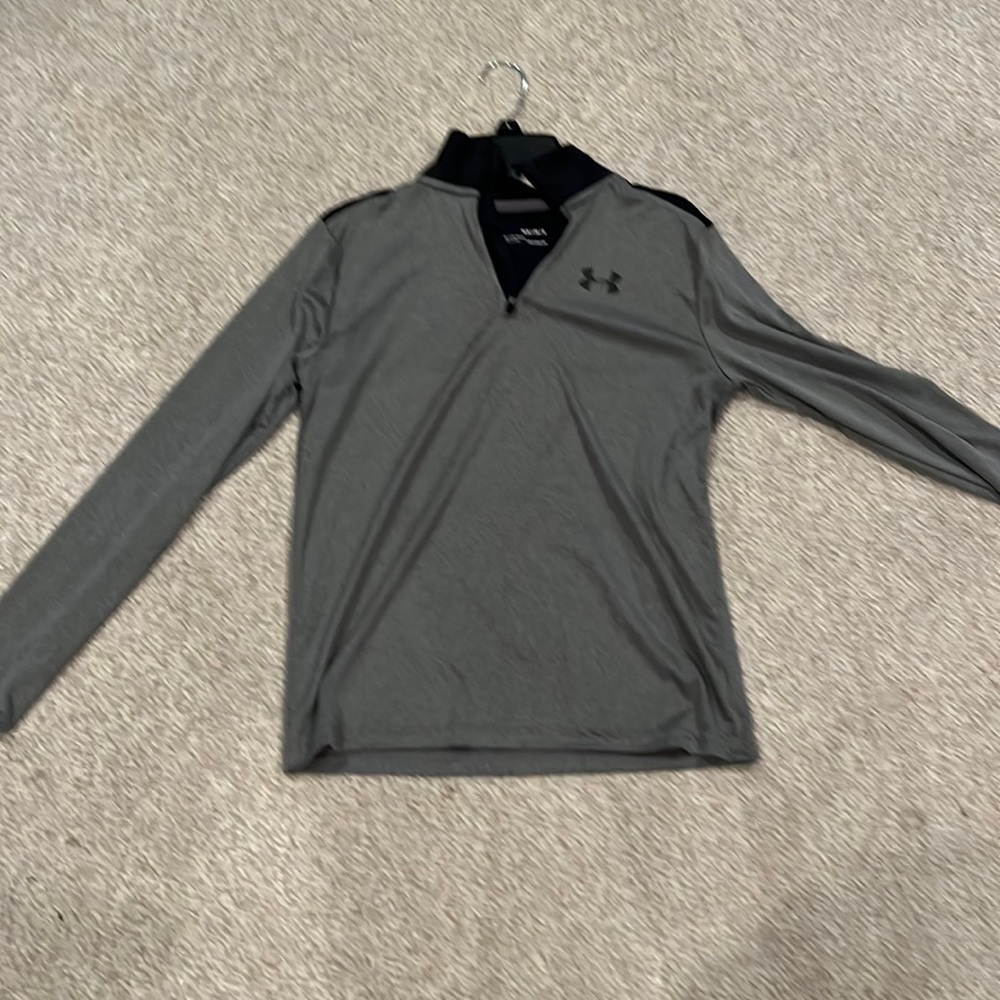 Under armour Boys Youth Large pullover